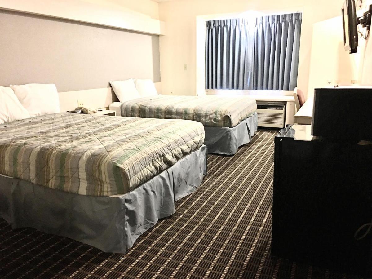Travelodge By Wyndham Chadron Exterior foto